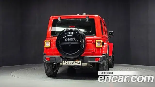 Jeep Wrangler 2021 — Фото 4/20