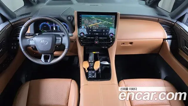 Toyota Alphard 2025 — Photo 10/35