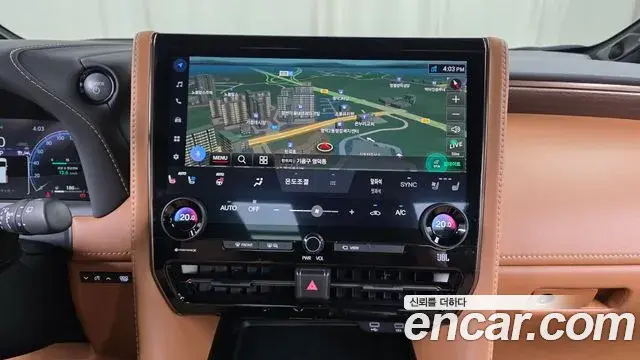 Toyota Alphard 2025 — Photo 34/35