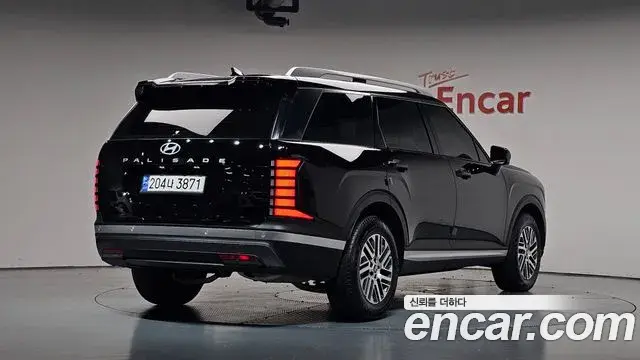 Hyundai Palisade 2025 — Photo 2/20
