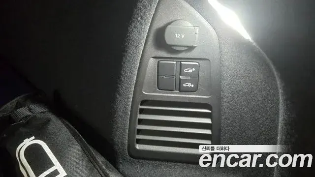 Volkswagen Touareg 2026 — Photo 6/19