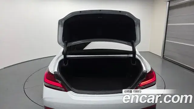 Genesis G70 2018 — ფოტო 29/32