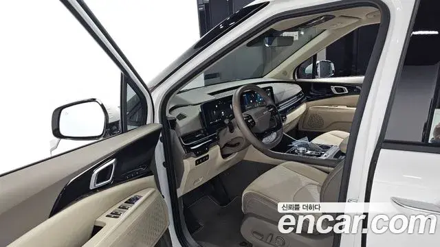 Kia Carnival 2025 — ფოტო 11/37