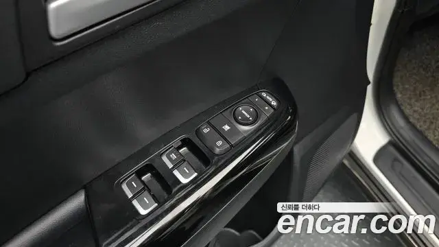 Kia Sportage The Bold 2019 — Фото 15/20