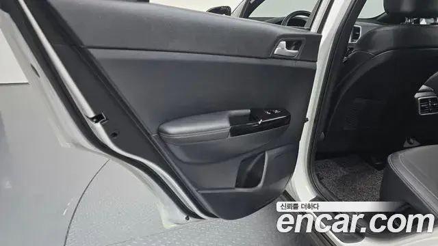 Kia Sportage The Bold 2019 — Şəkil 33/33