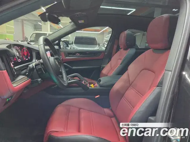 Porsche Cayenne 2025 — Фото 10/20