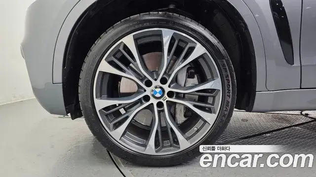 BMW X6 2018 — Фото 5/20