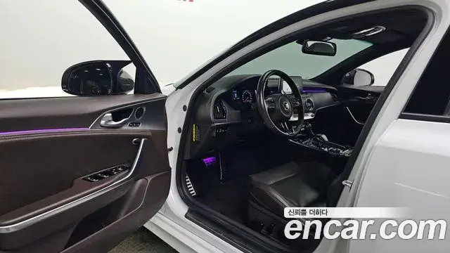 Kia Stinger 2019 — Photo 18/32