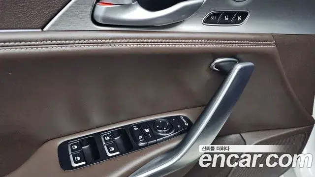 Kia Stinger 2019 — Photo 28/32