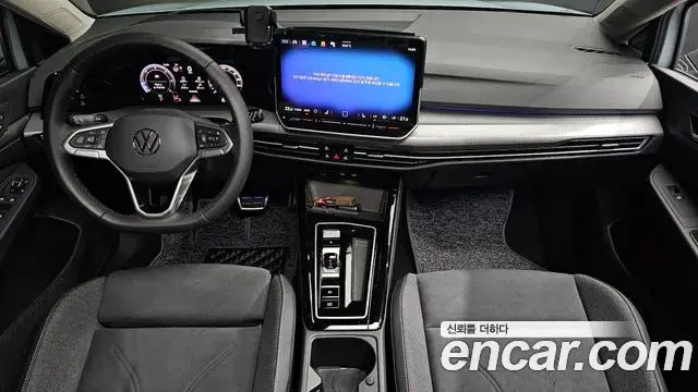 Volkswagen Golf 2026 — ფოტო 34/38