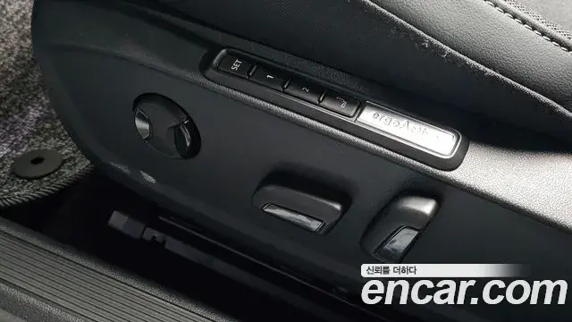Volkswagen Golf 2026 — ფოტო 35/38
