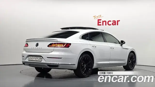 Volkswagen Arteon 2019 — Фото 2/20