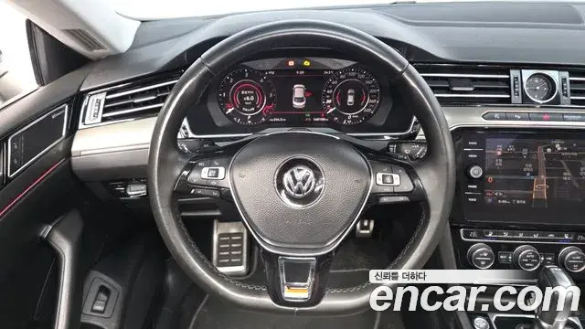Volkswagen Arteon 2019 — Фото 13/20