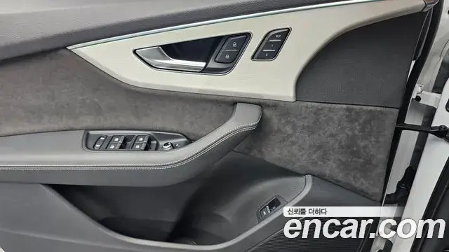 Audi Q7 2022 — Фото 19/20