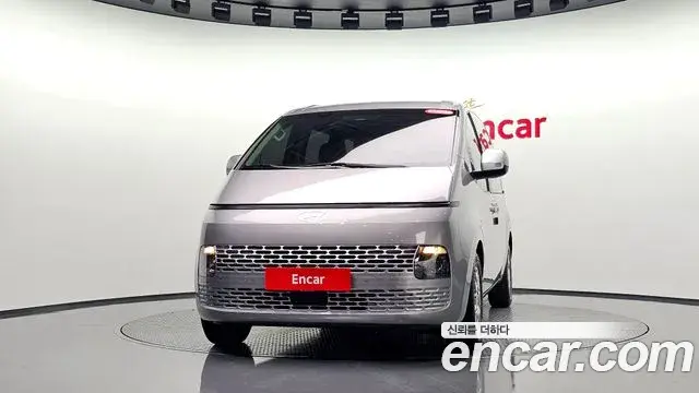 Hyundai Staria 2025 — Фото 3/20
