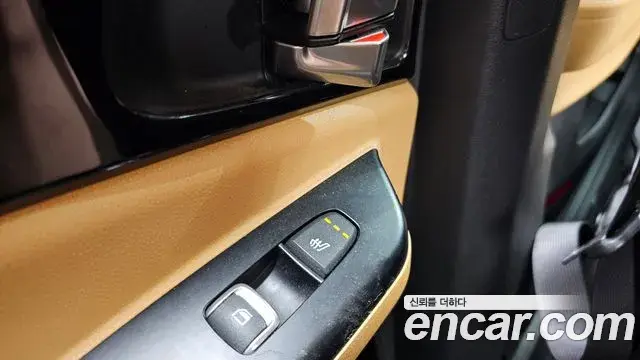 Kia Carnival 2021 — Фото 19/20