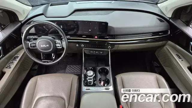 Kia Carnival 2023 — Photo 7/20