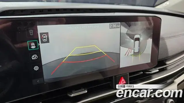 Kia Carnival 2023 — Photo 15/20