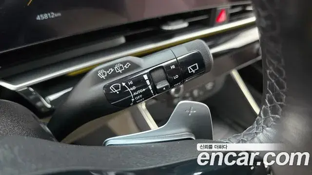 Kia Carnival 2023 — Photo 16/20