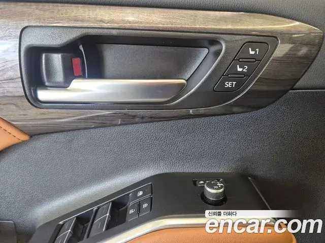 Toyota Highlander 2025 — Photo 6/20
