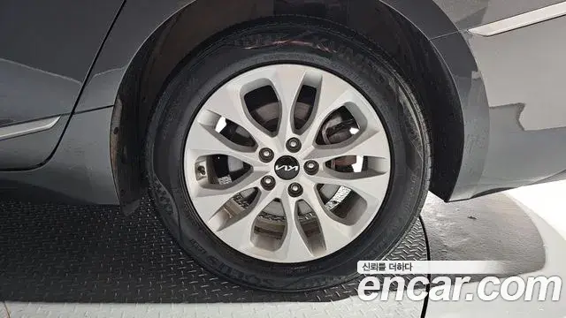 Kia K8 2022 — Şəkil 12/32