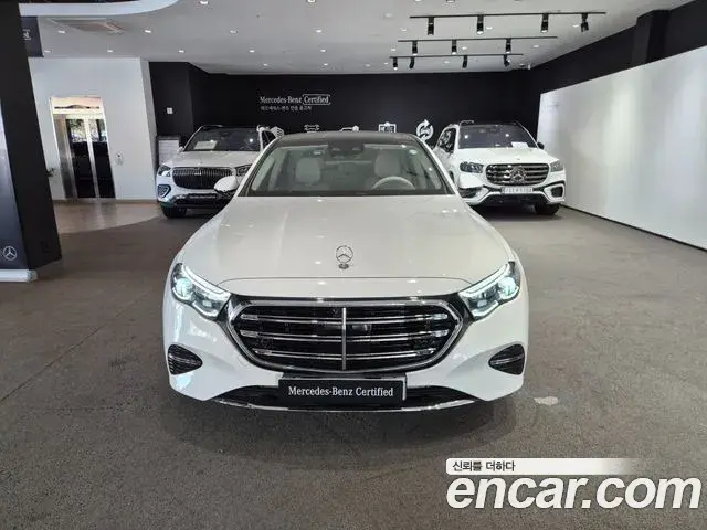 Mercedes-Benz E-Class 2026 — Photo 2/20