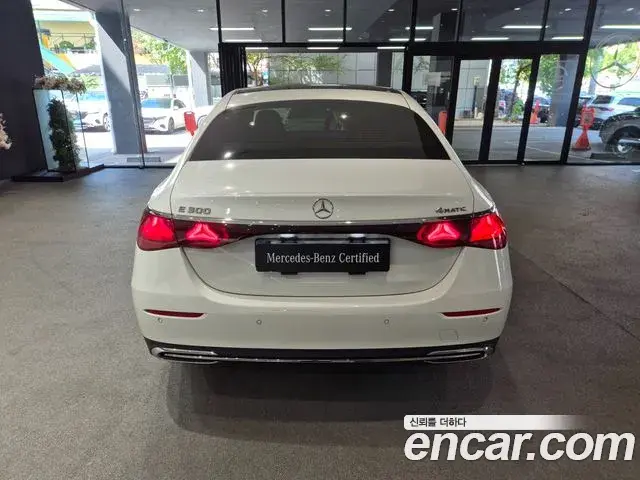 Mercedes-Benz E-Class 2026 — Photo 3/20