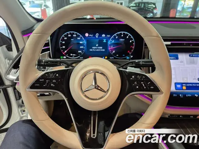 Mercedes-Benz E-Class 2026 — Photo 14/20