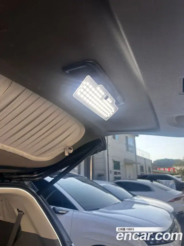Kia Carnival 2022 — Фото 16/20