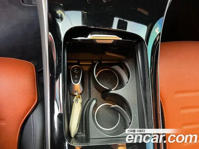 Mercedes-Benz GLC-Class 2024 — Photo 11/20