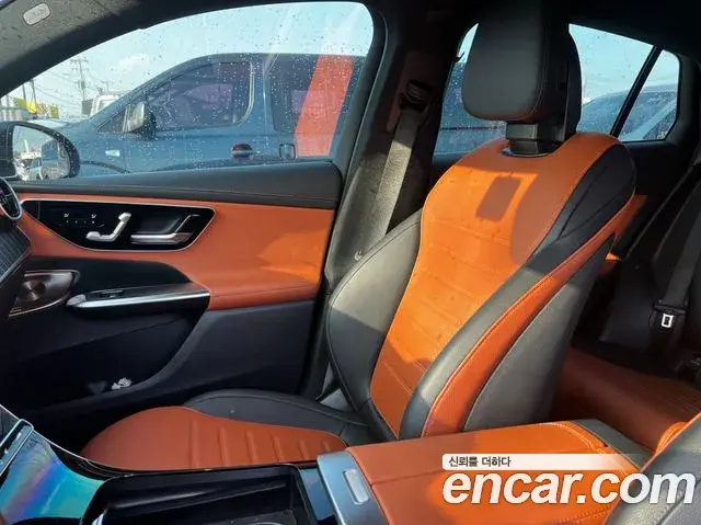 Mercedes-Benz GLC-Class 2024 — Photo 13/20