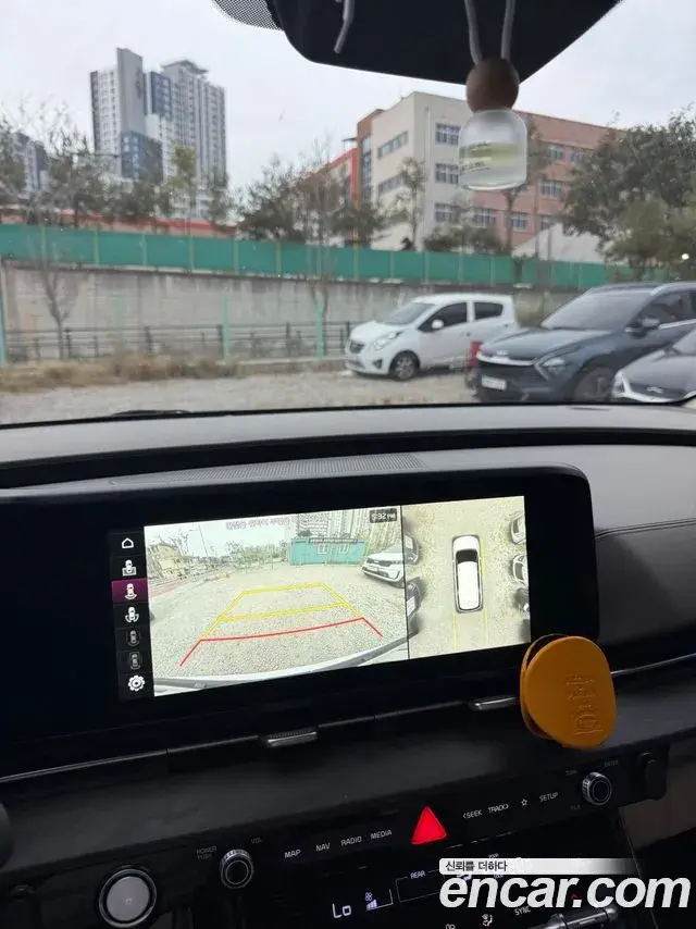Kia Carnival 2021 — Photo 16/20