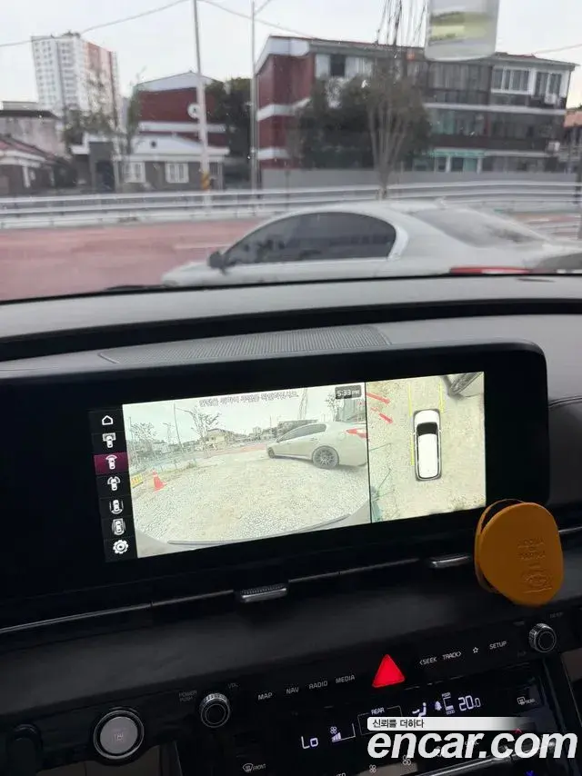 Kia Carnival 2021 — Photo 17/20