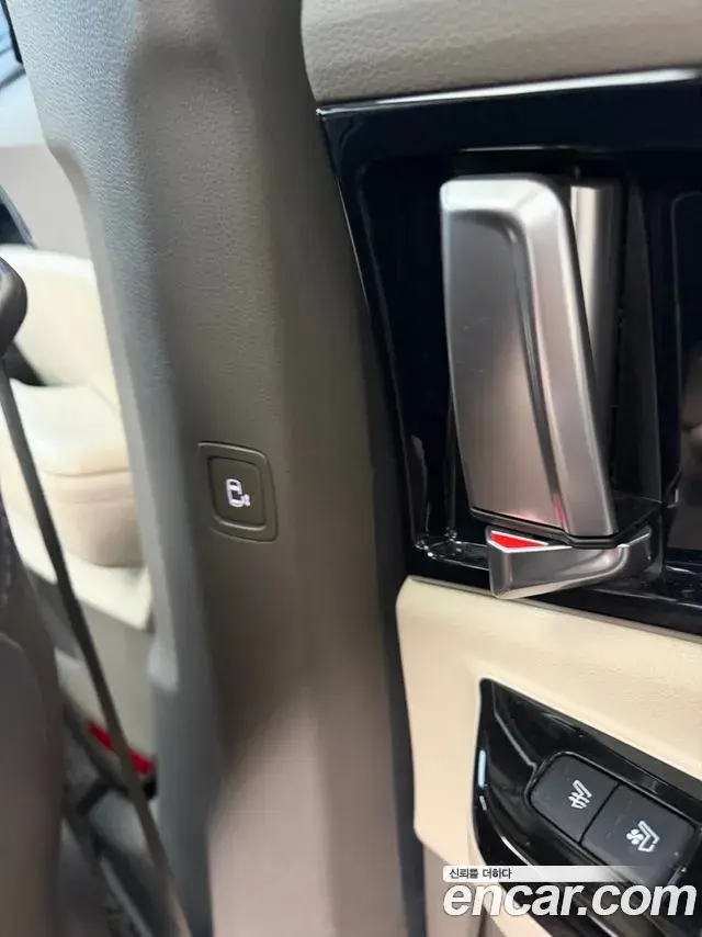 Kia Carnival 2021 — Photo 18/20