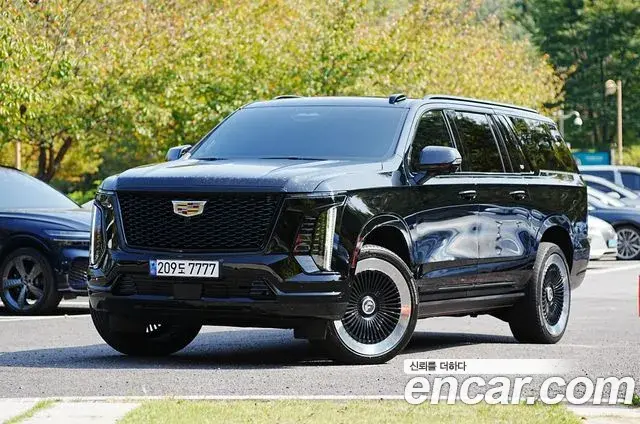 Cadillac Escalade 2025 — Фото 9/20