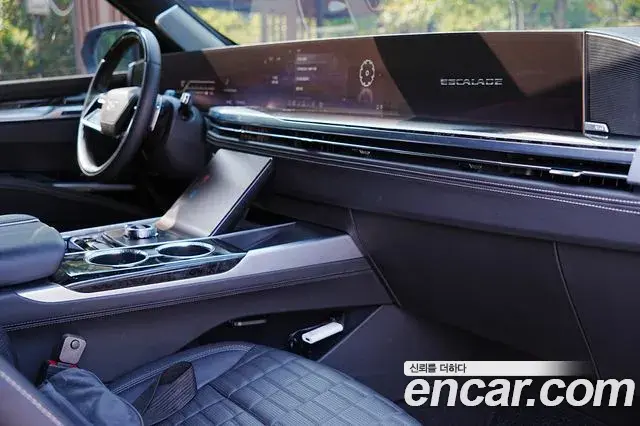 Cadillac Escalade 2025 — Фото 13/20