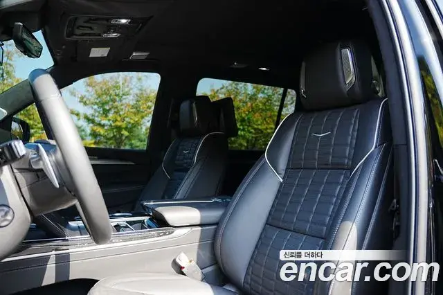 Cadillac Escalade 2025 — Фото 14/20