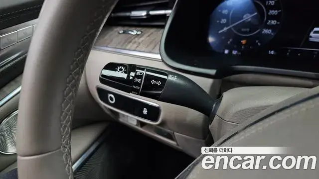 Kia The K9 2023 — Photo 15/20