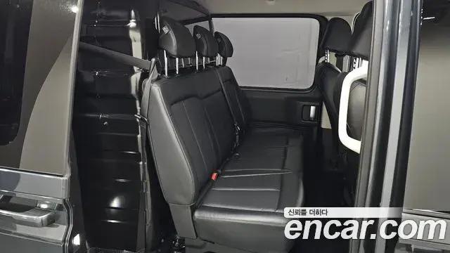 Hyundai Staria 2023 — Photo 11/20