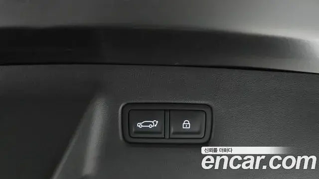 Hyundai Santa Fe 2025 — Photo 16/20
