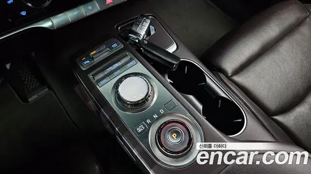 Genesis GV70 2021 — Photo 9/20