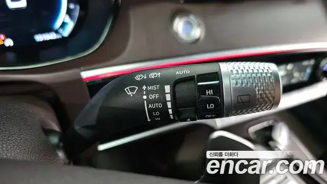 Genesis GV70 2021 — Photo 18/20