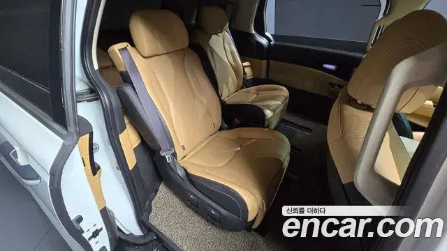 Kia Carnival 2022 — Şəkil 11/20