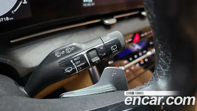 Kia Carnival 2022 — Şəkil 16/20