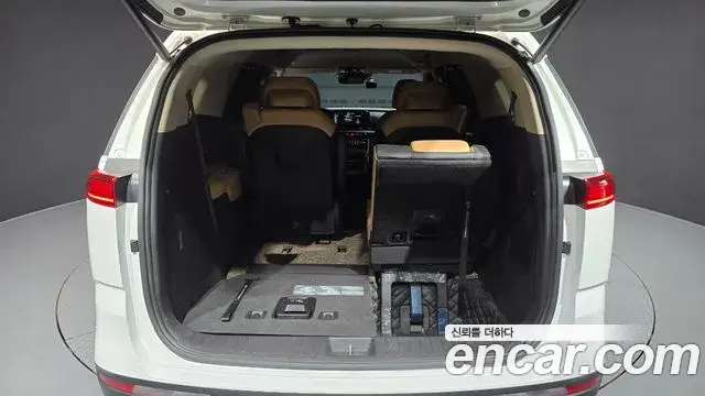 Kia Carnival 2022 — Şəkil 20/20