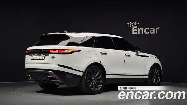 Land Rover Range Rover Velar 2019 — Photo 24/33