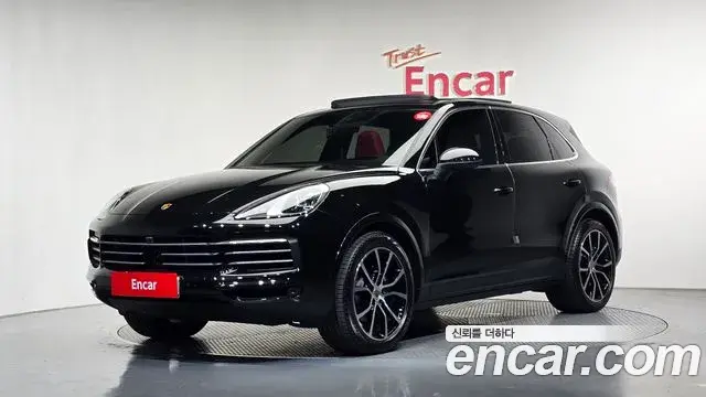 Porsche Cayenne 2022 — Photo 1/20