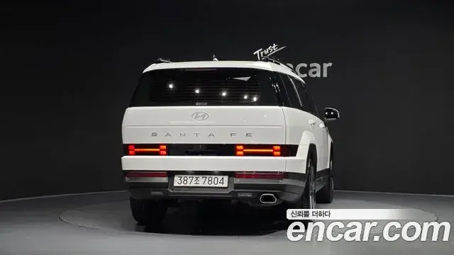 Hyundai Santa Fe 2023 — Photo 4/20