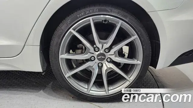 Genesis G70 2022 — Şəkil 27/30