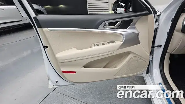 Genesis G70 2022 — Şəkil 30/30